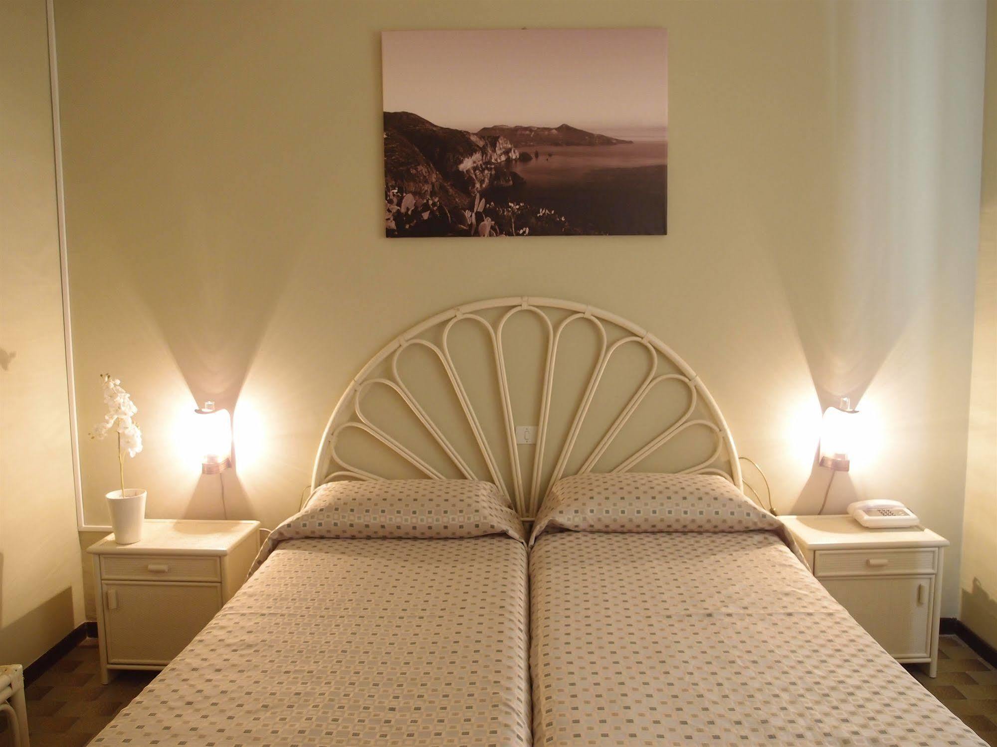 Pietra Pomice Hotel Đảo Lipari Ngoại thất bức ảnh