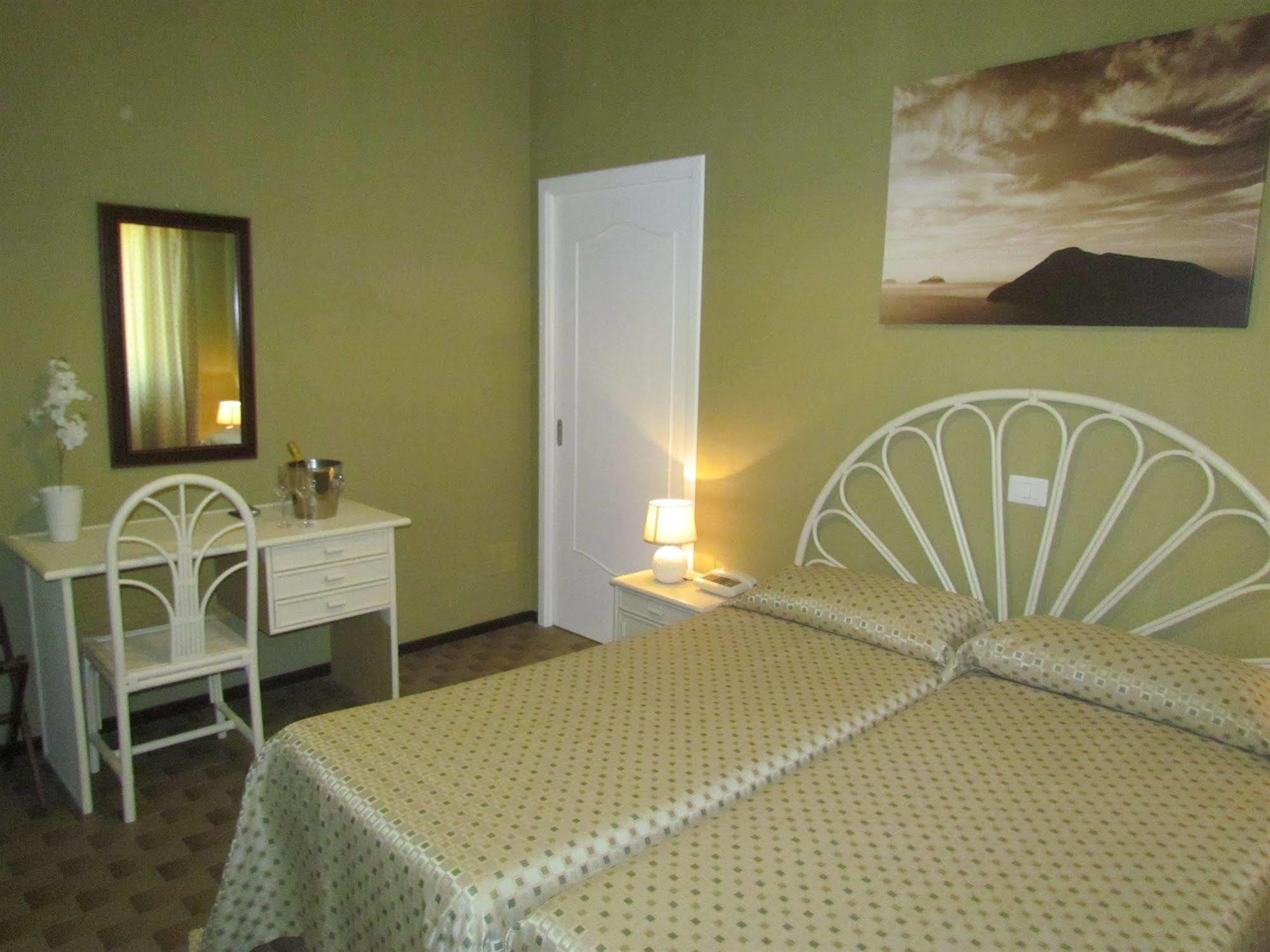 Pietra Pomice Hotel Đảo Lipari Ngoại thất bức ảnh